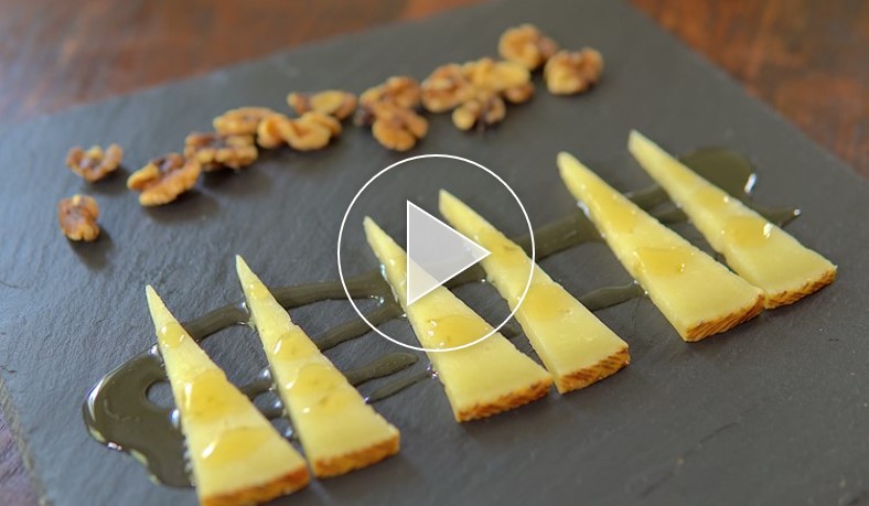 Video Gran Reserva Manchego Cheese With Honey Recipe