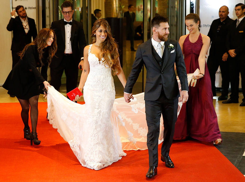 PHOTOS: Lionel Messi marries childhood sweetheart, Antonella Roccuzzo ...