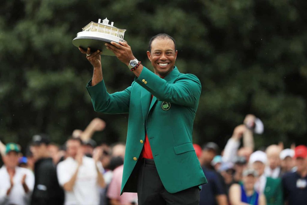Photos: Tiger Woods wins 2019 Masters, his first major championship since 2008.