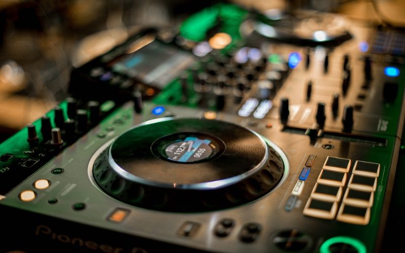 What does “Full Participation” mean for musicians?