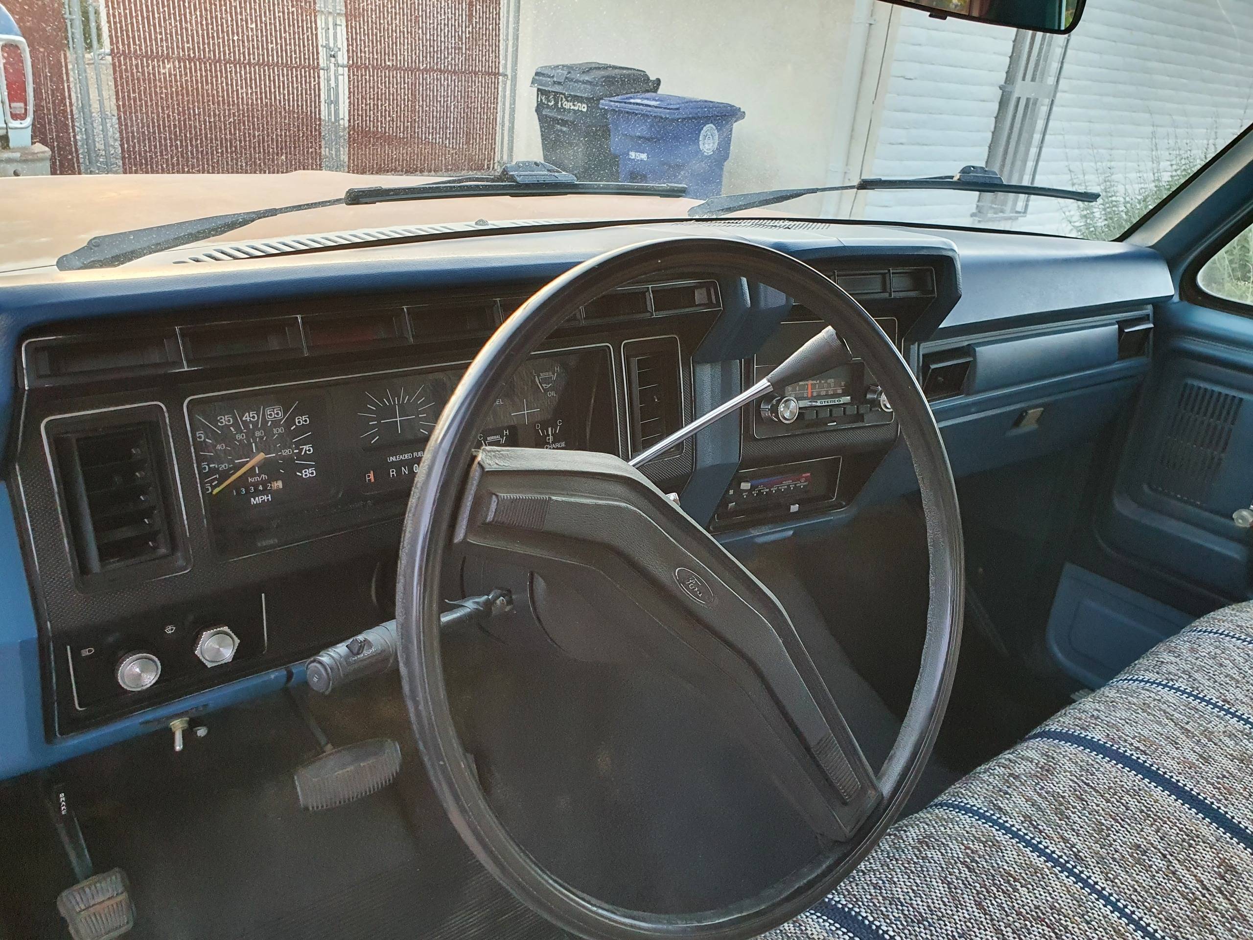 1983  Ford F-150 25