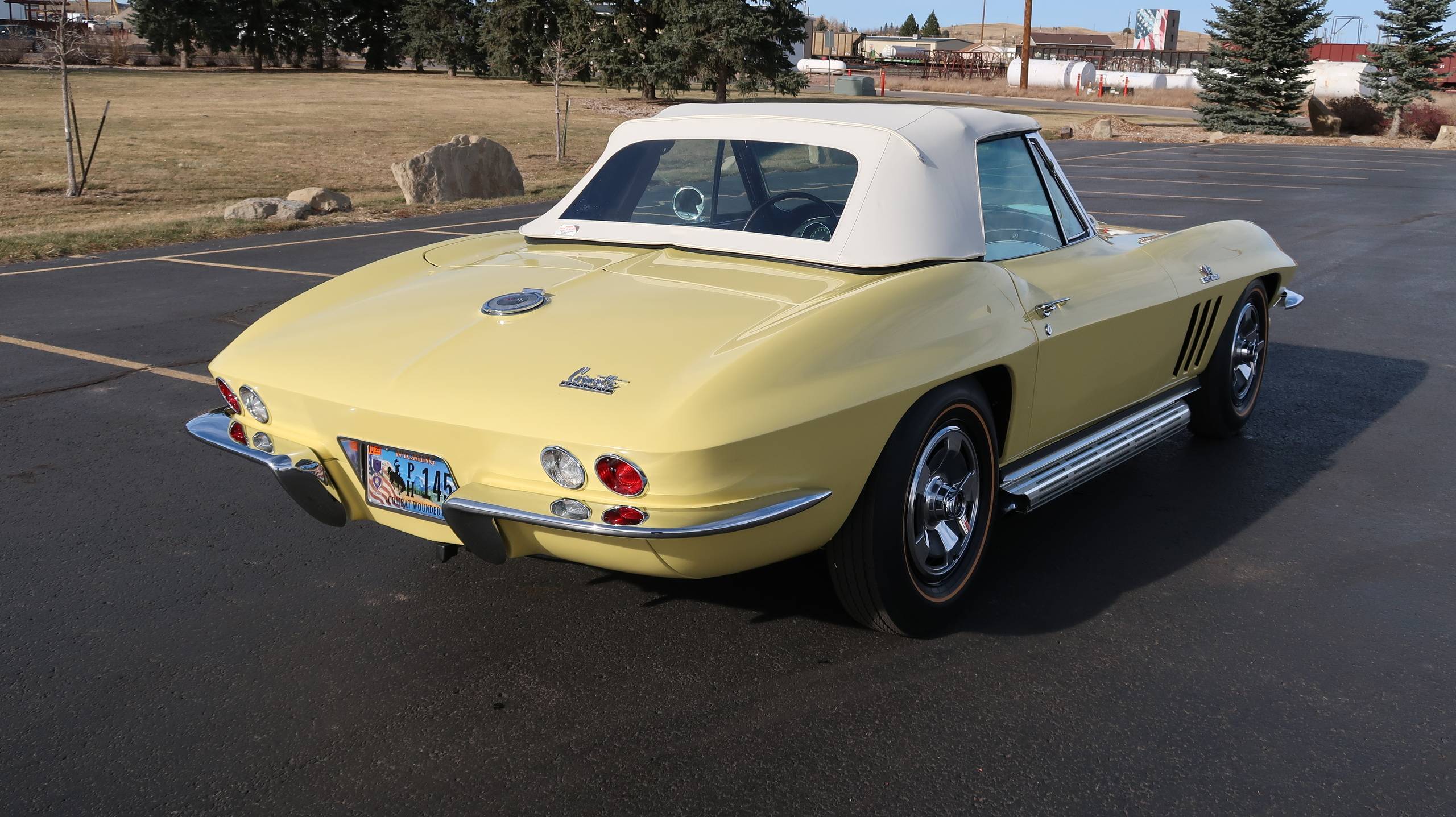 1966 Chevrolet Corvette 43