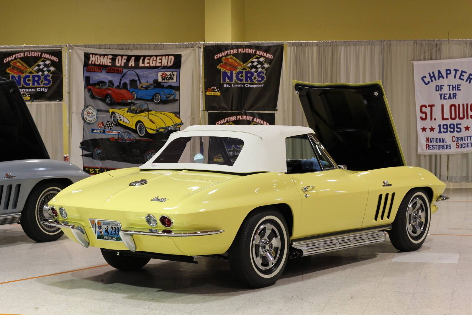 1966 Chevrolet Corvette 2