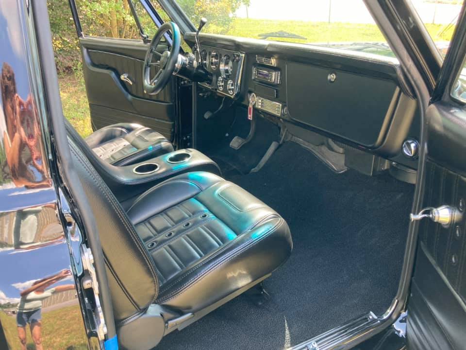 1969 Chevrolet Pick Up 10