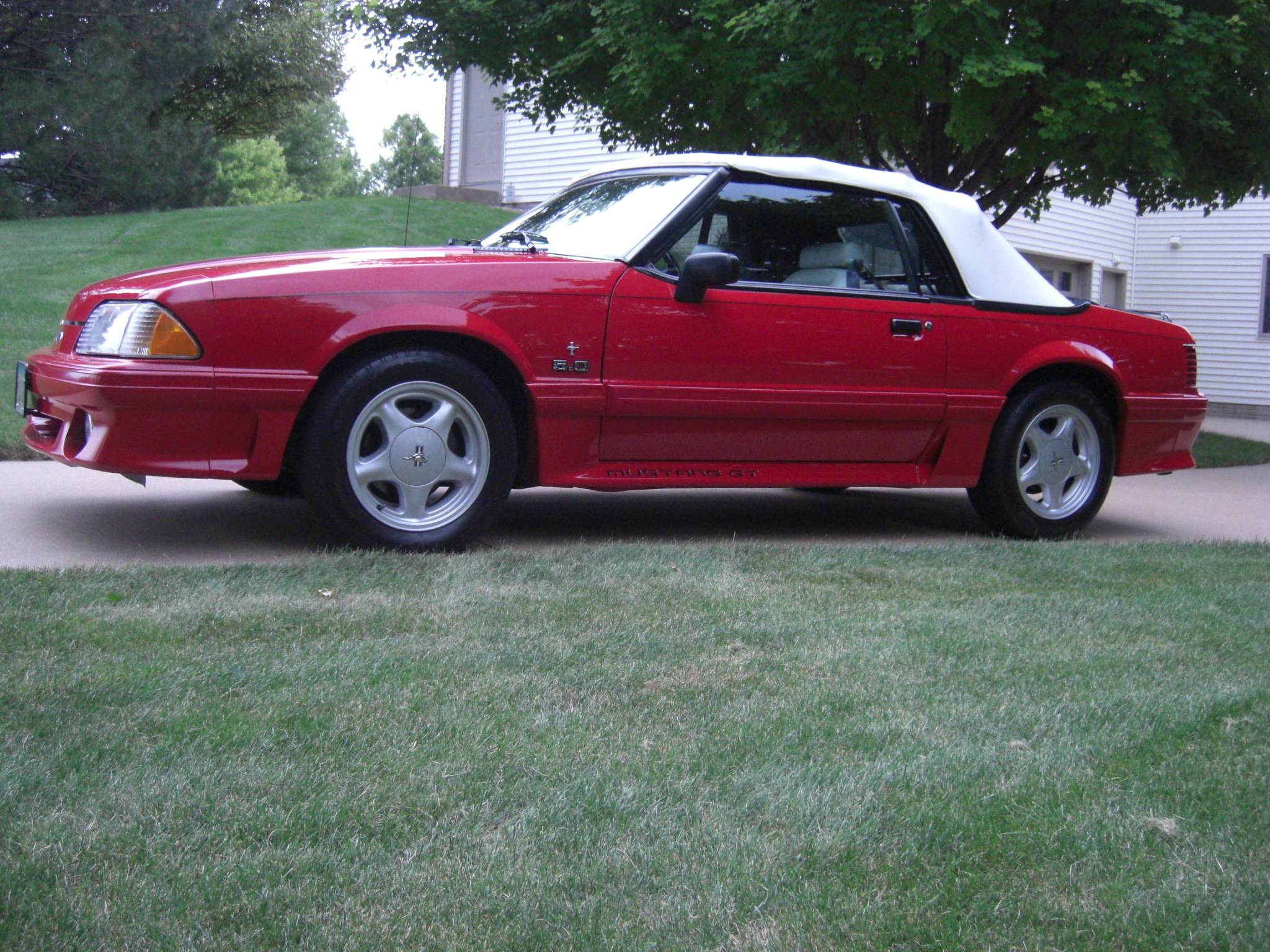 1993 Ford Mustang 2