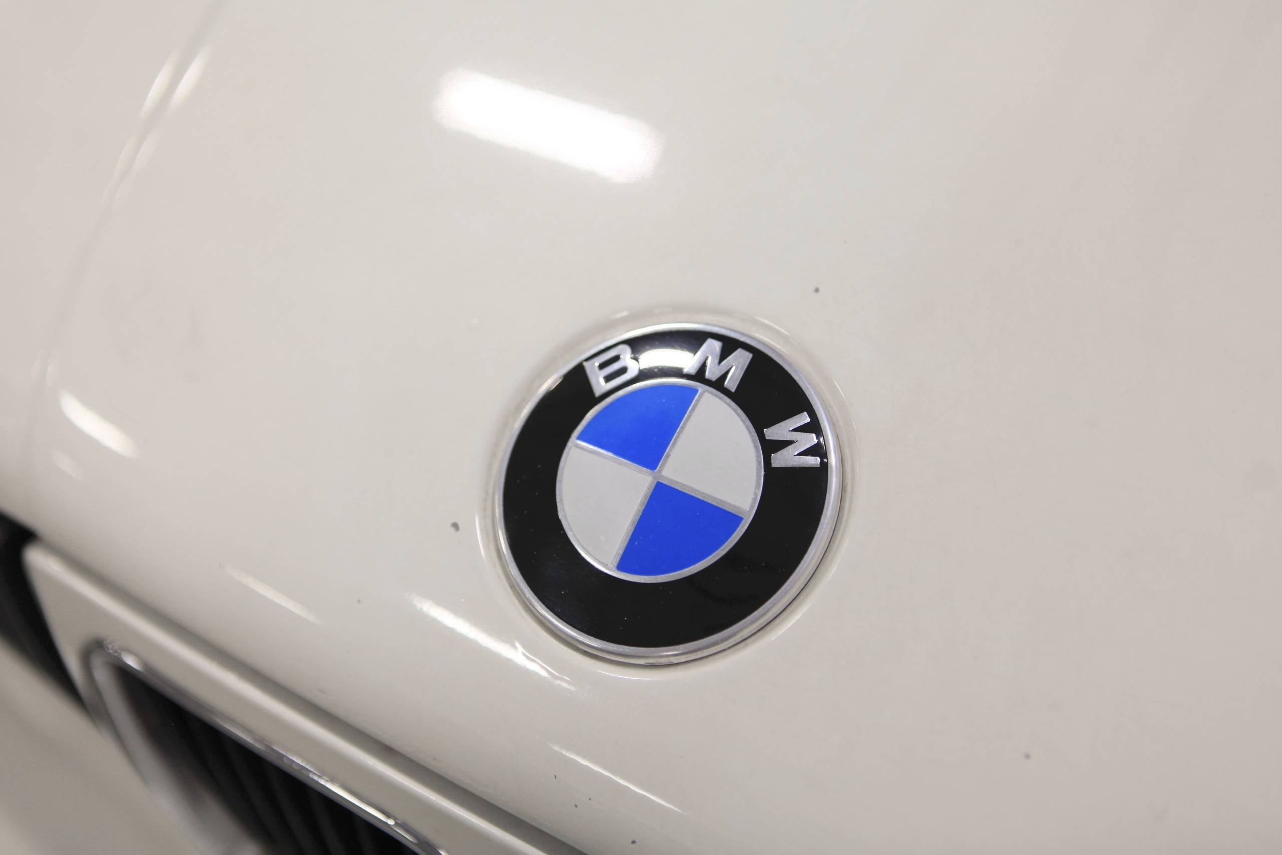 1993 BMW 535i 22