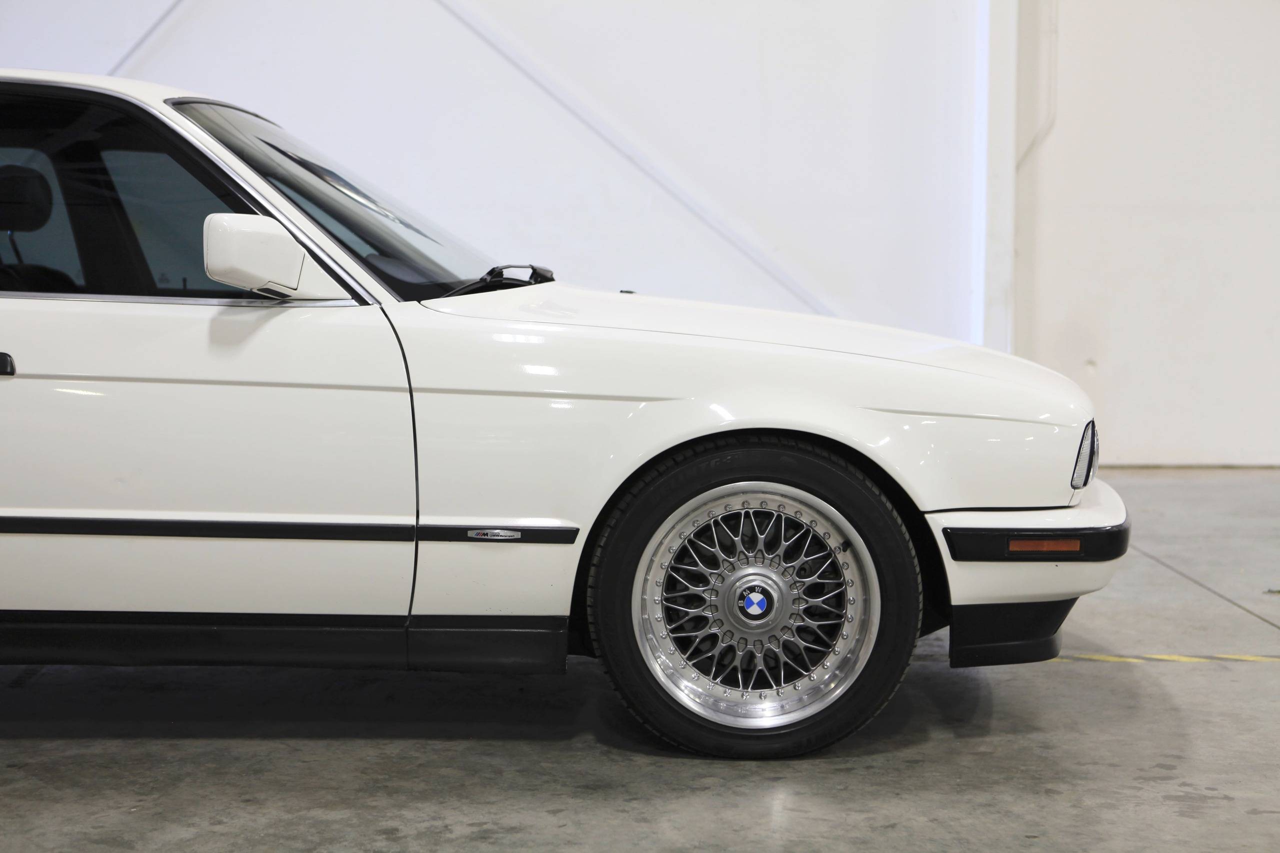 1993 BMW 535i 30