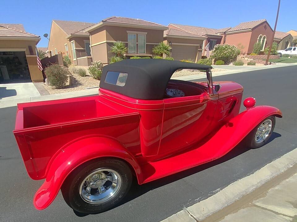 1932 Ford Roadster Pickup 7