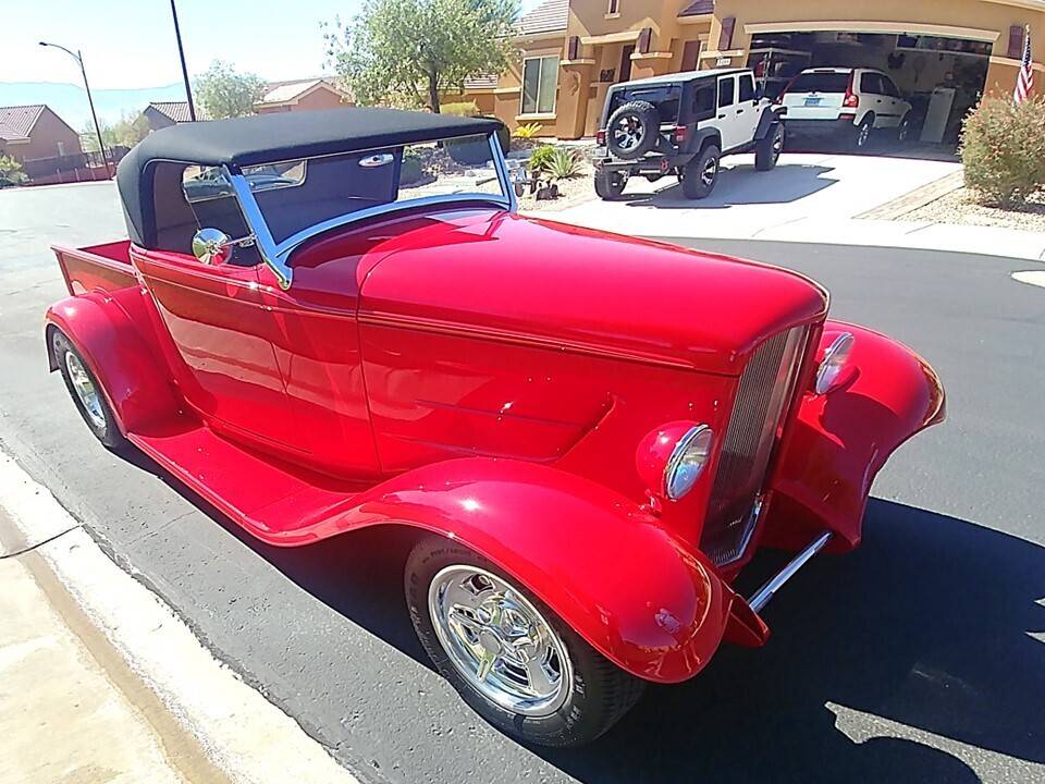 1932 Ford Roadster Pickup 9