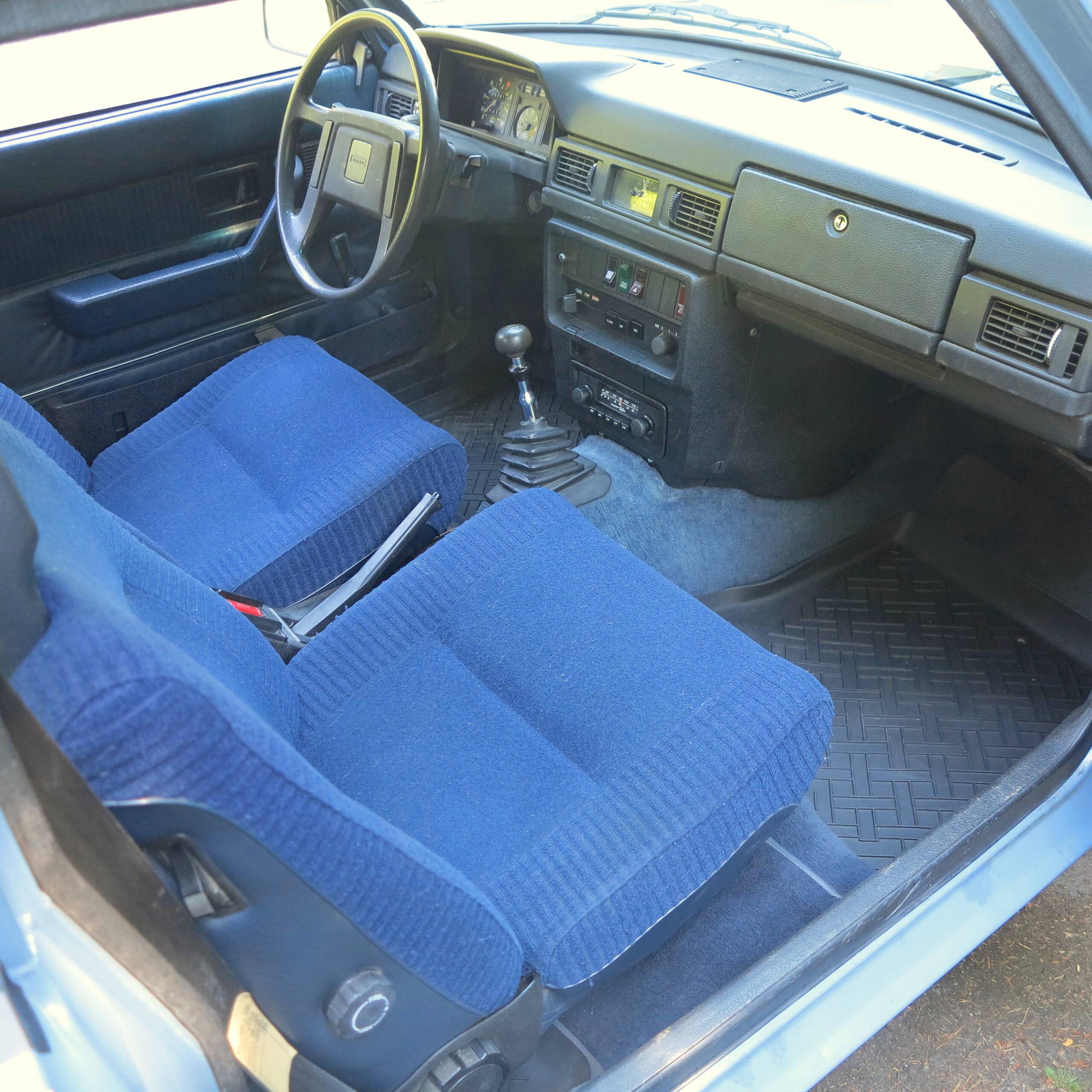 1980 Volvo 242 29