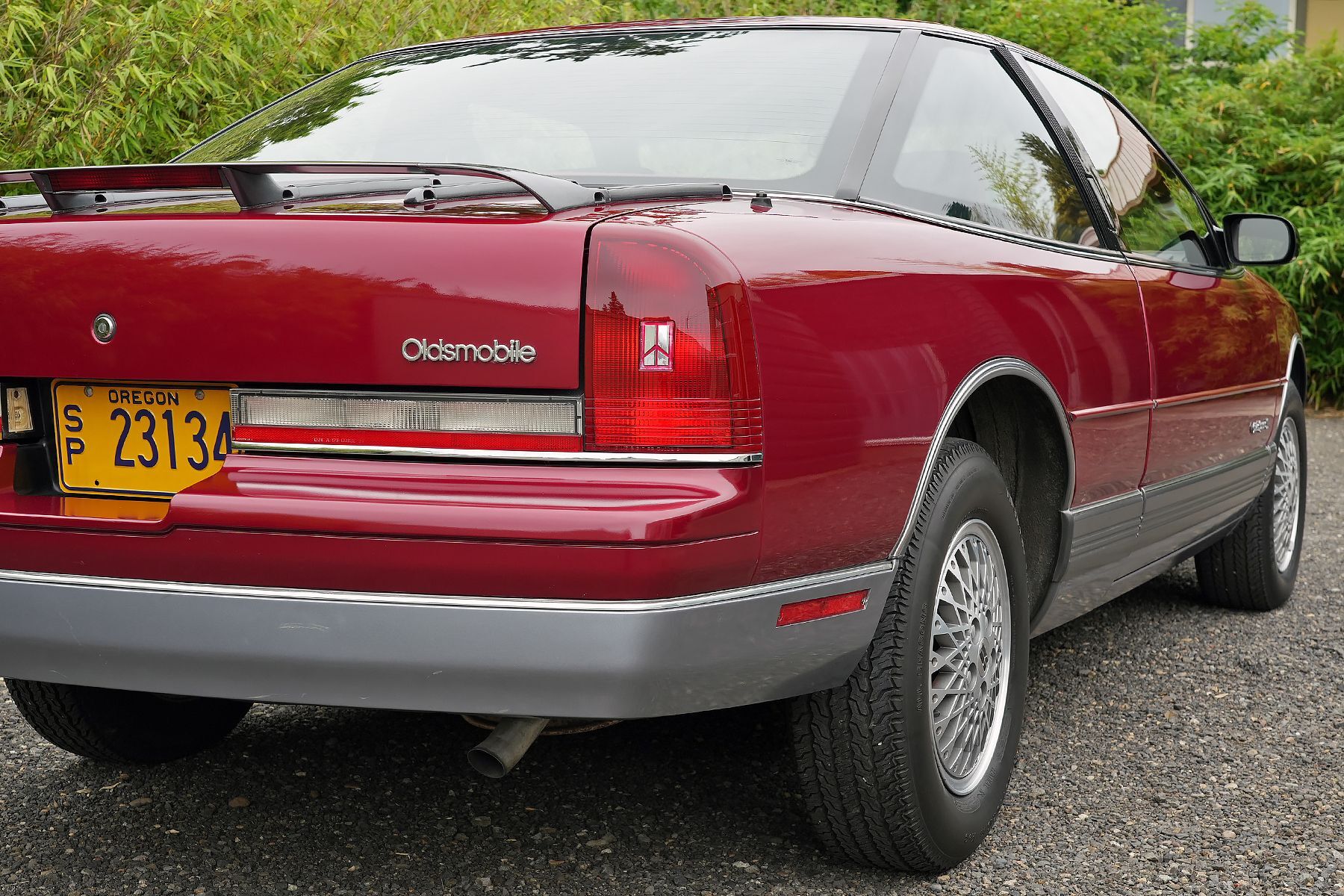 1990 Oldsmobile Cutlass 29