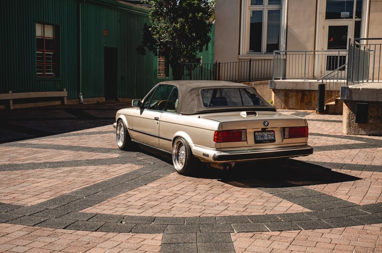 1988 BMW 3 Series 14