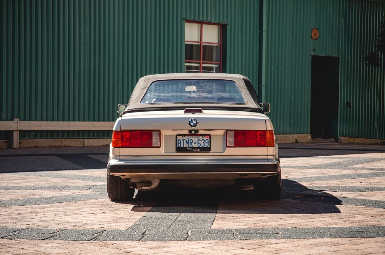1988 BMW 3 Series 15