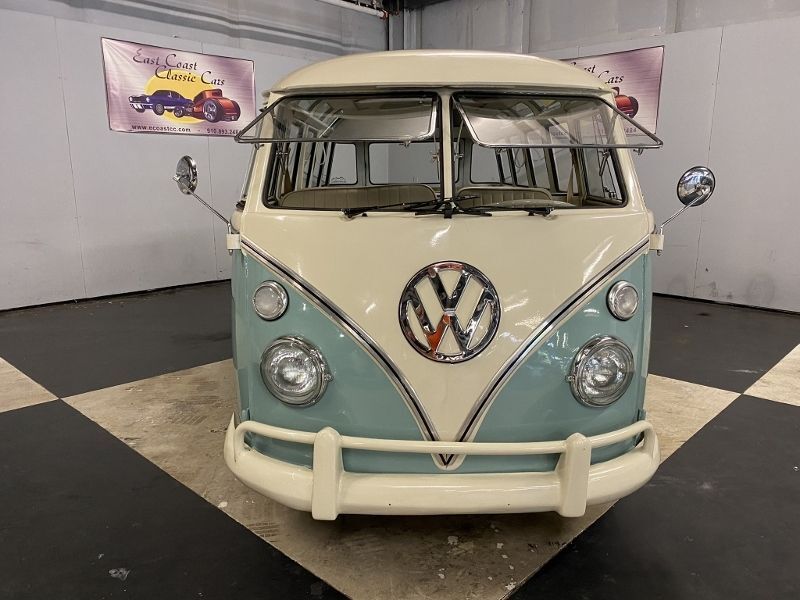 1973 Volkswagen Bus 43