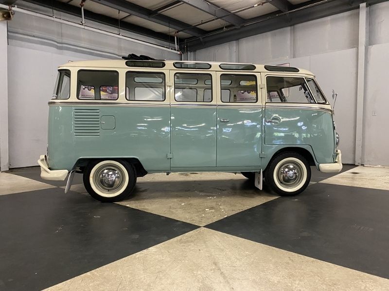 1973 Volkswagen Bus 60