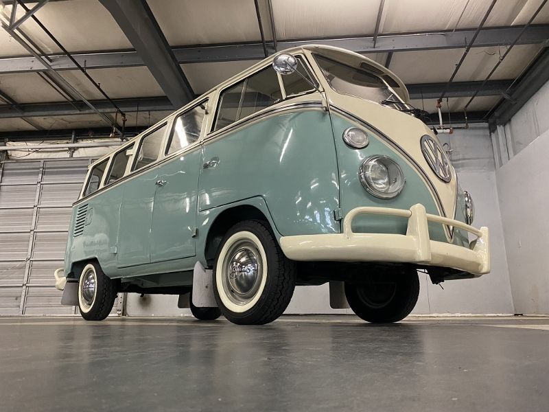 1973 Volkswagen Bus 66