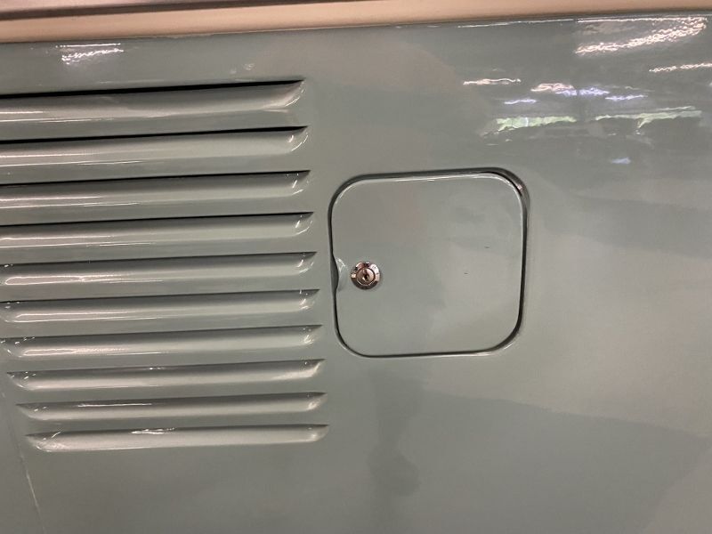 1973 Volkswagen Bus 68