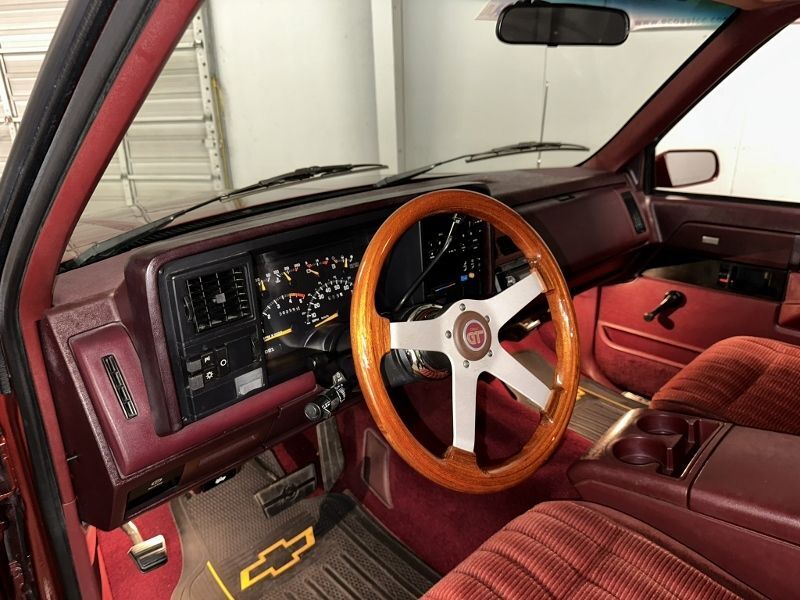 1988 Chevrolet Silverado 23