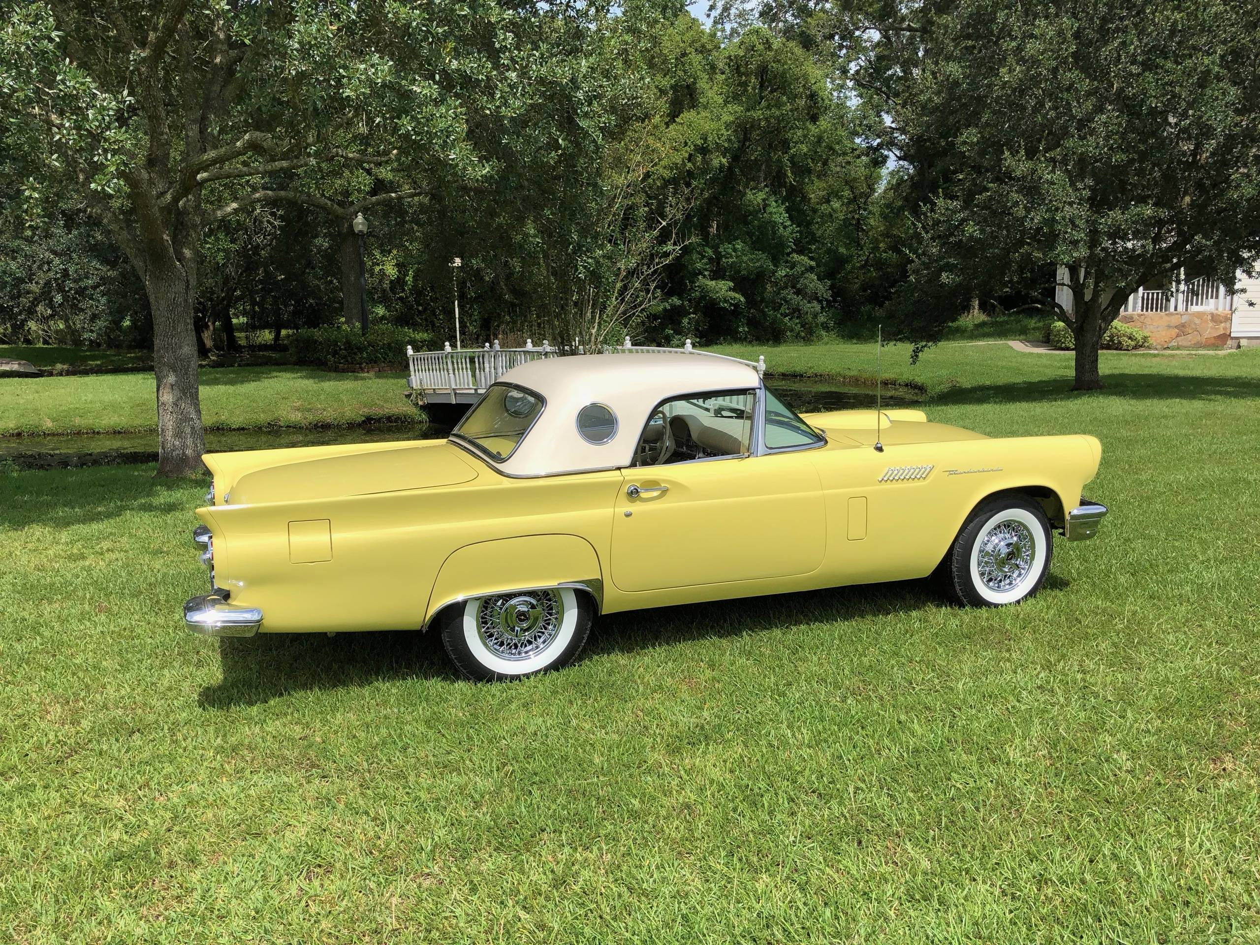 1957 Ford Thunderbird 1