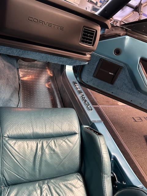 1987 Chevrolet Corvette 28