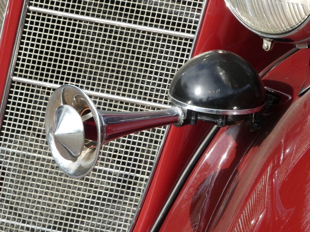 1935 Buick Series 60 Club Sedan 9