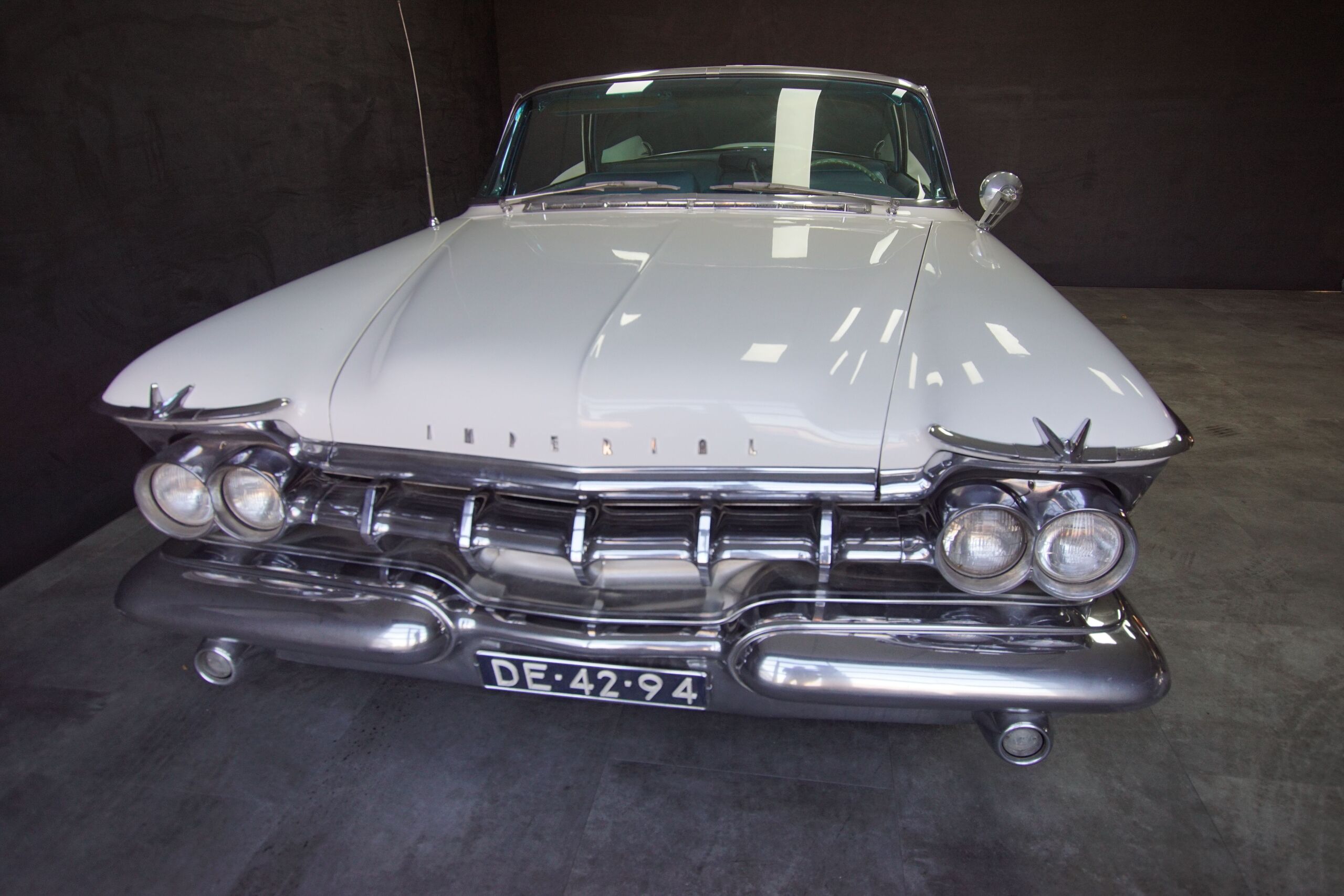 1959 Chrysler Imperial 2