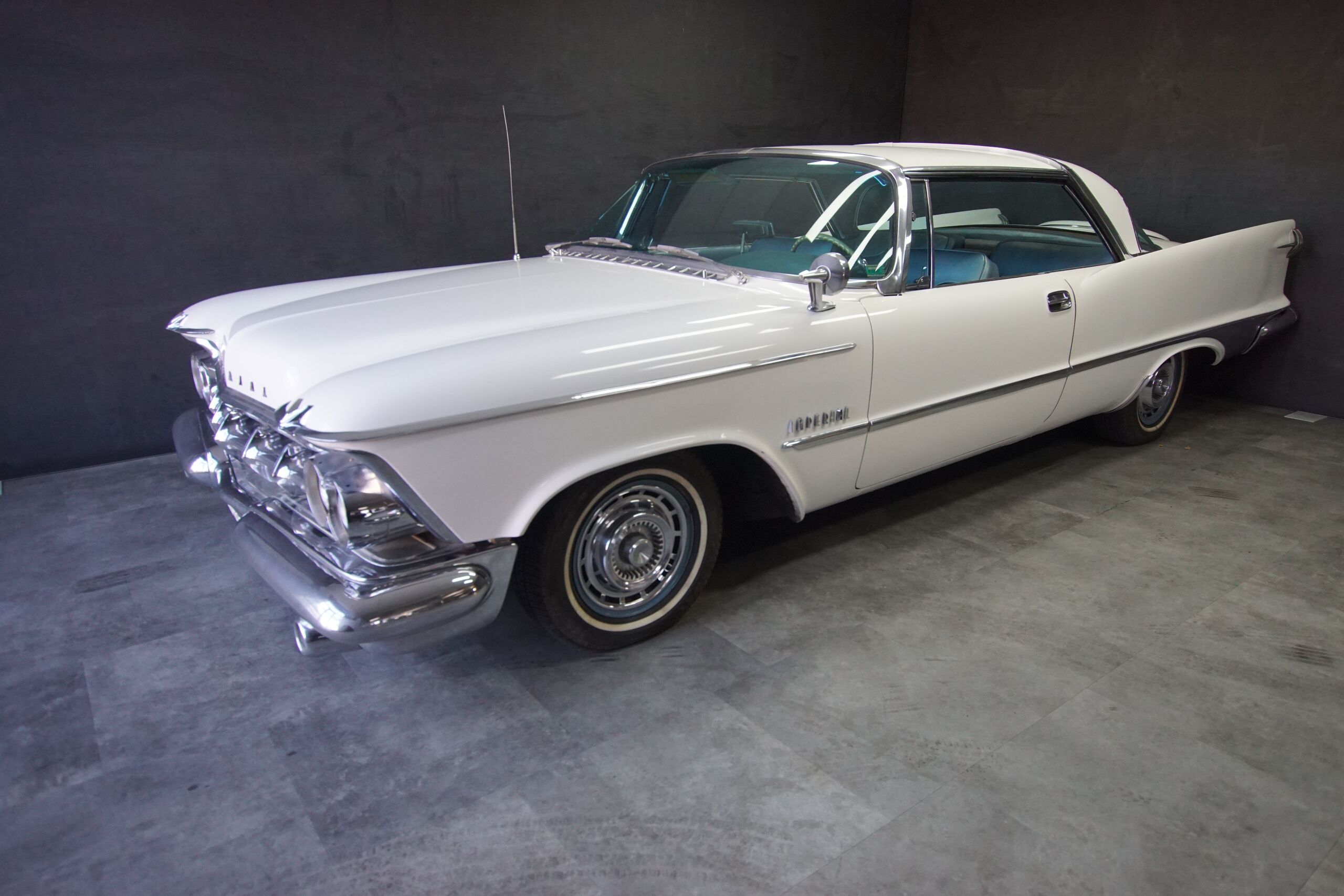 1959 Chrysler Imperial 4