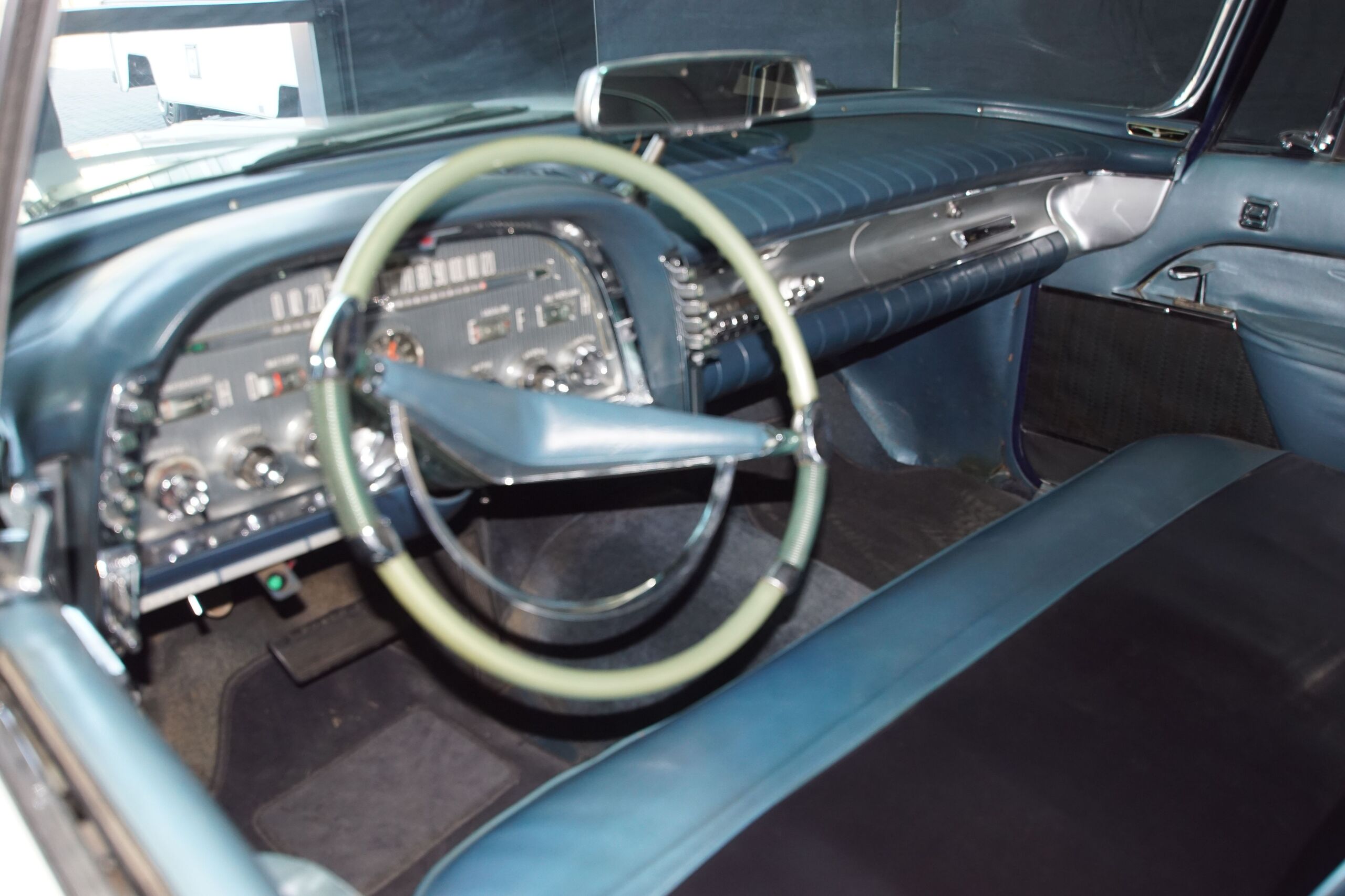 1959 Chrysler Imperial 29