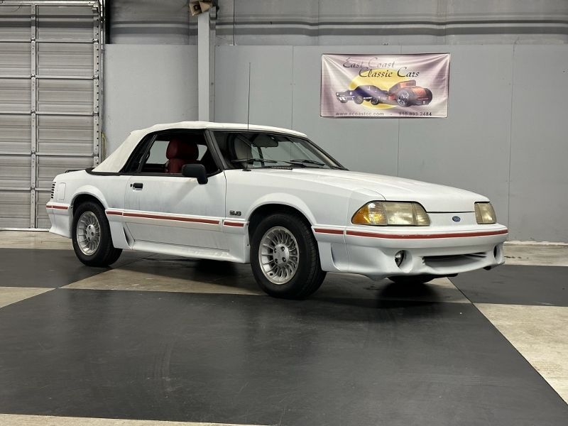 1988 Ford Mustang 61