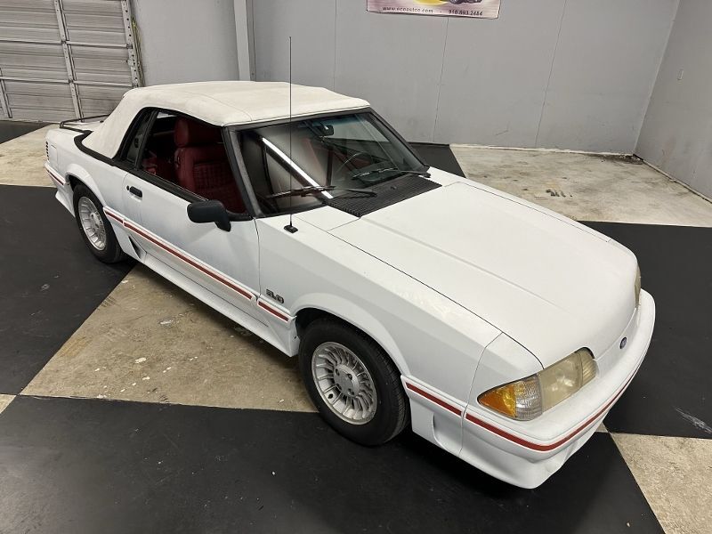 1988 Ford Mustang 62