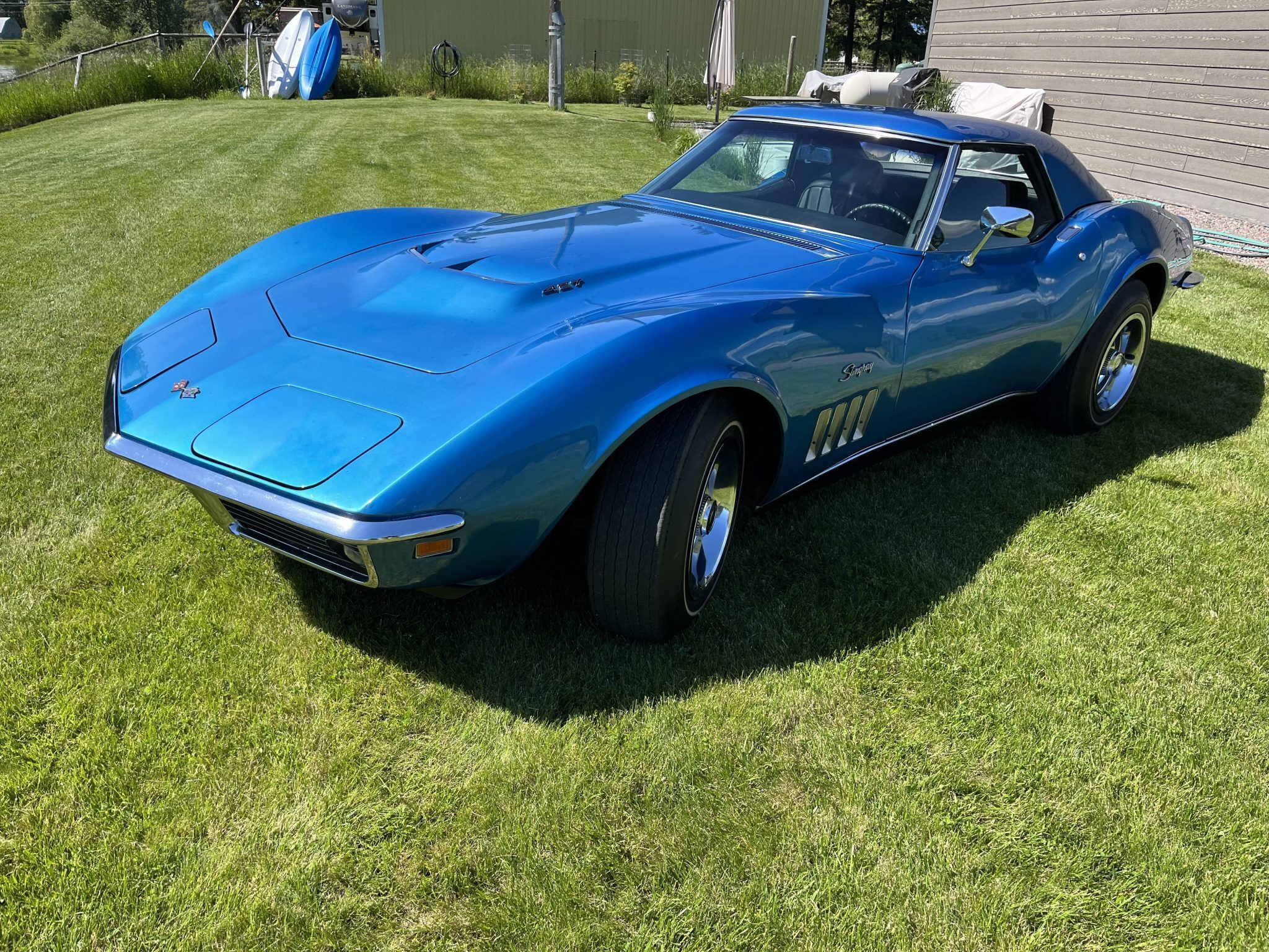 1969 Chevrolet Corvette 2