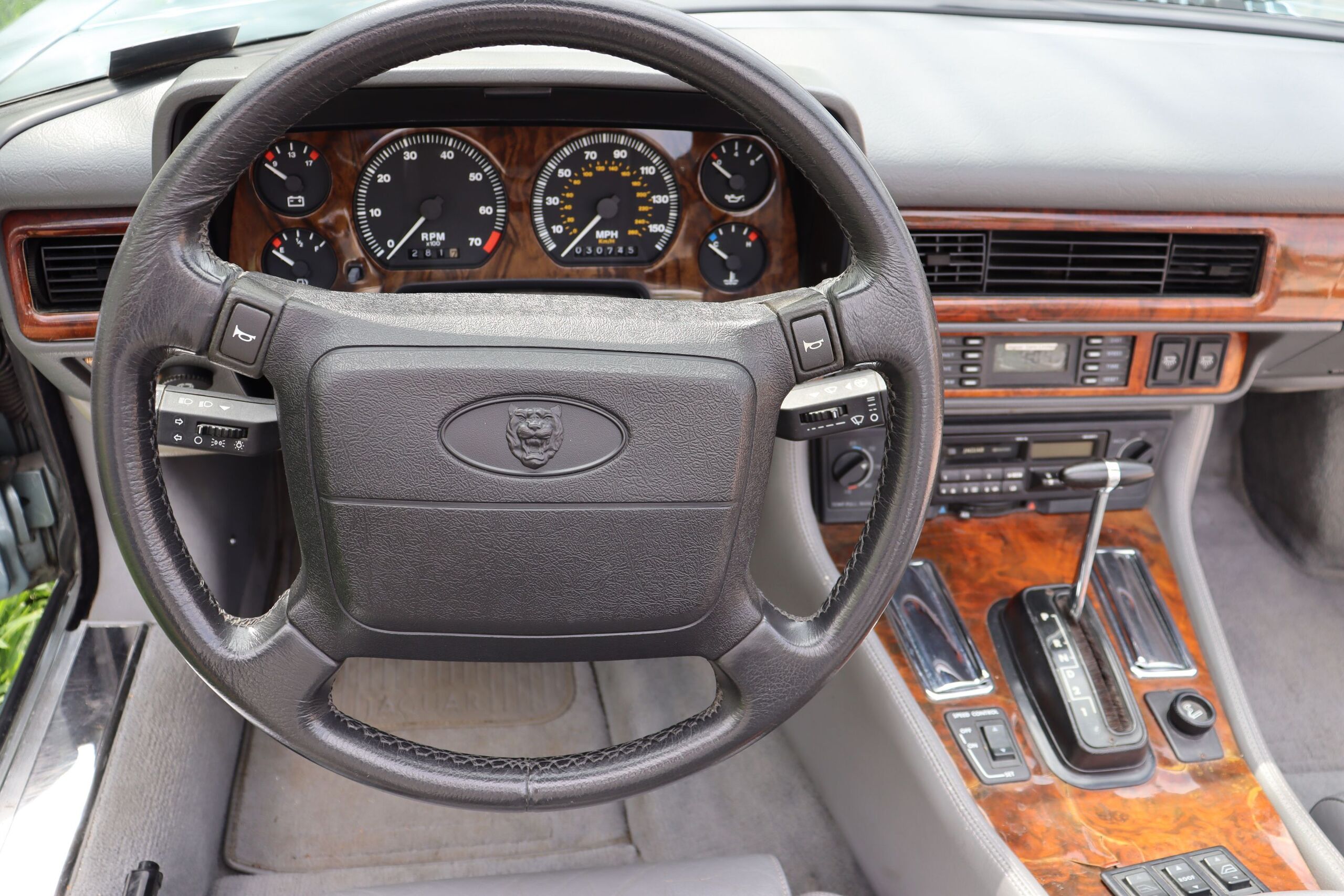 1992 Jaguar XJS 128