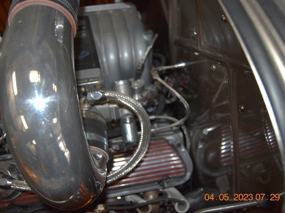 1932 Ford Model 18 25