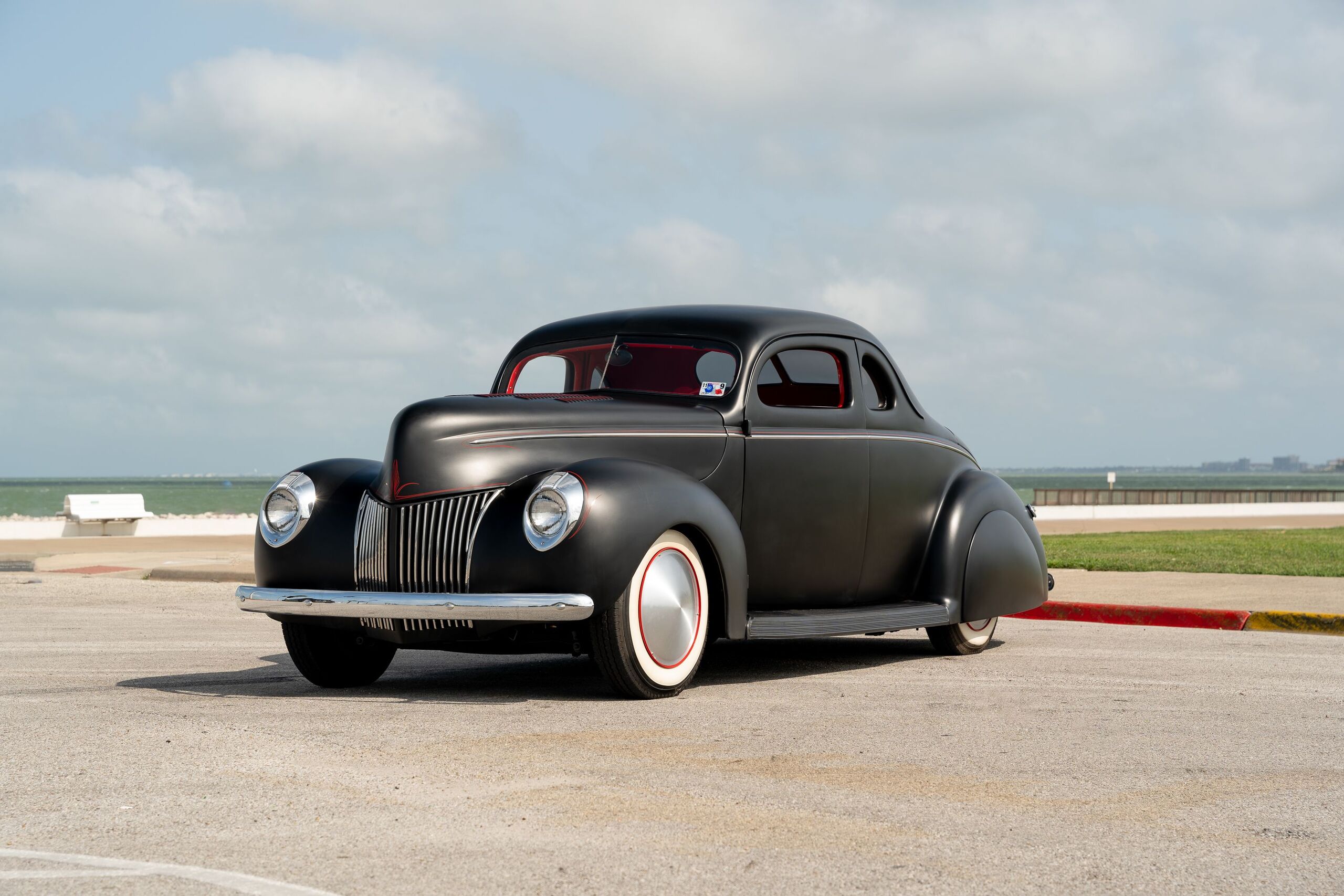 1939 Ford Club Coupe 4