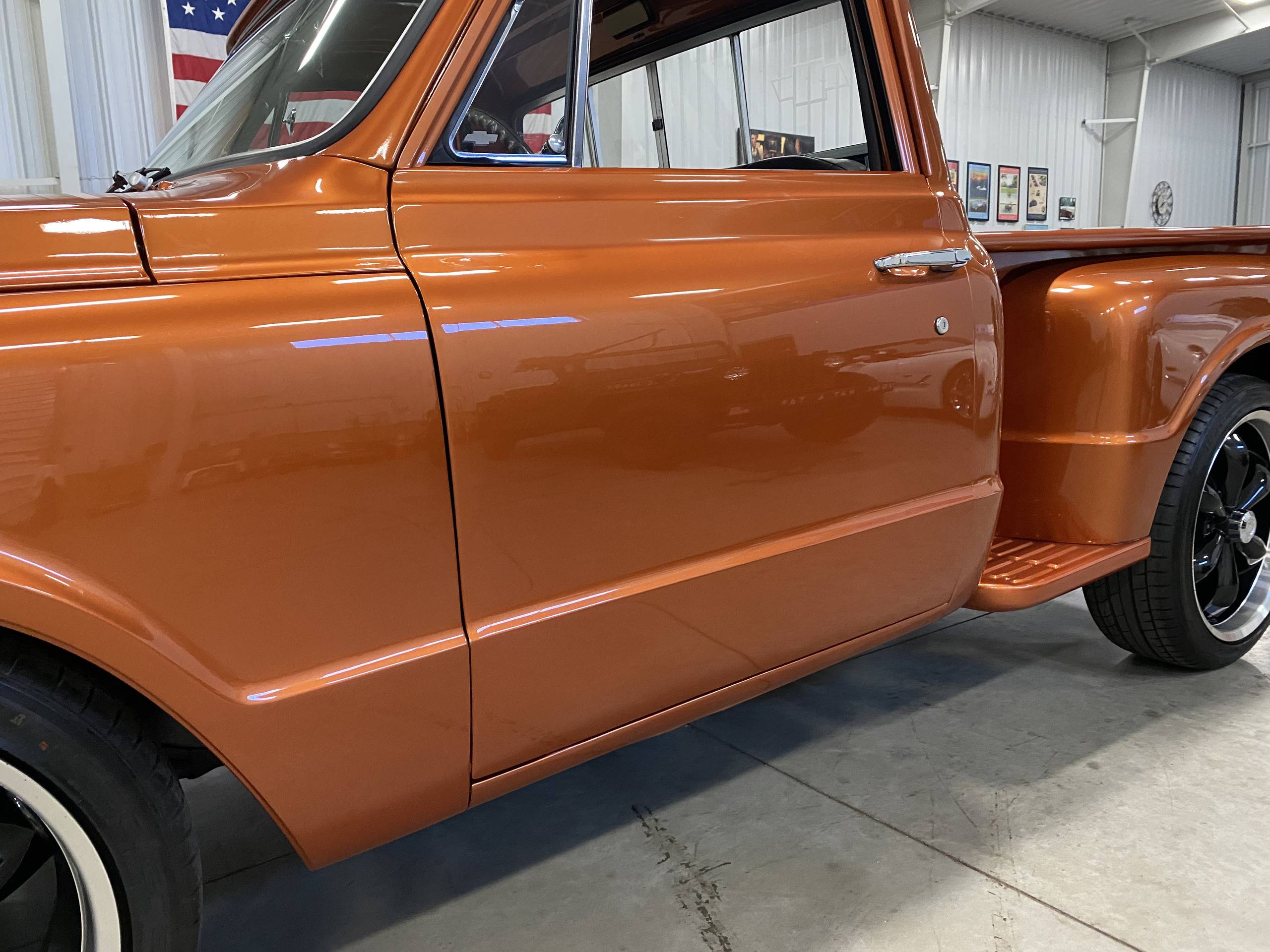 1969 Chevrolet Pick Up 11
