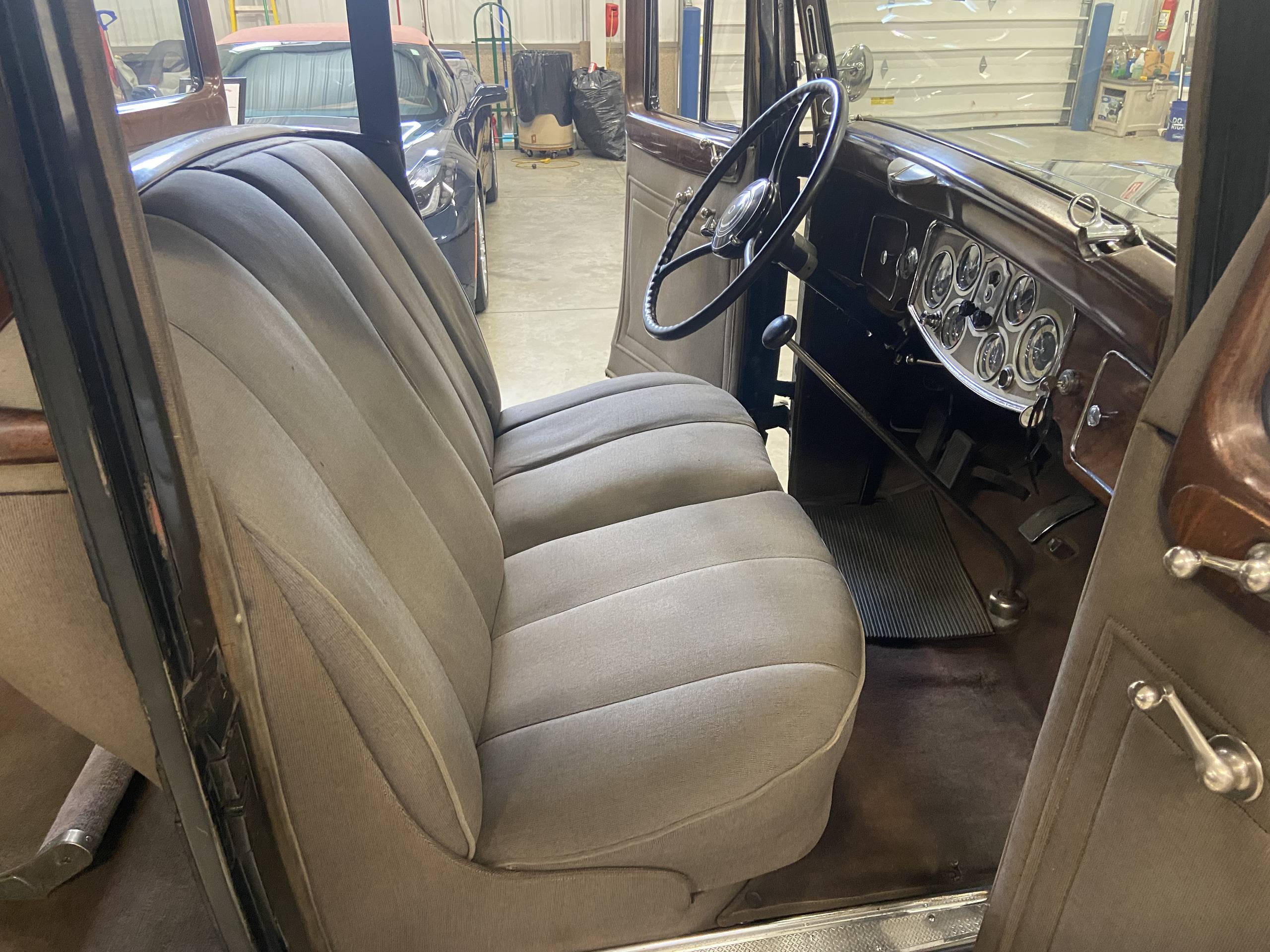 1934 Packard Model 1100 74