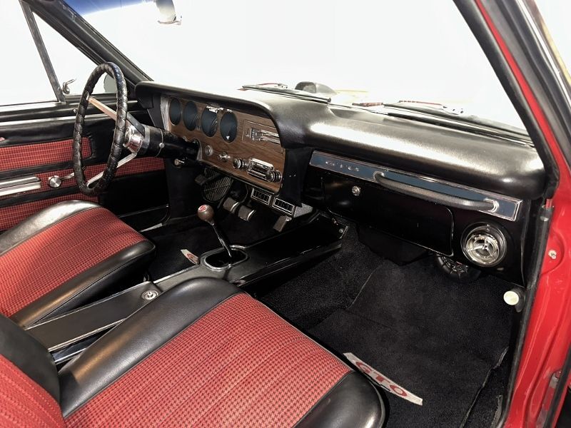 1967 Pontiac GTO 77