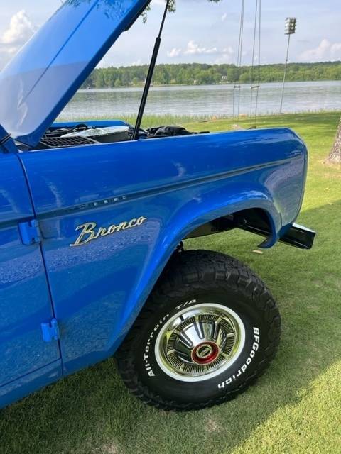 1976 Ford Bronco 13