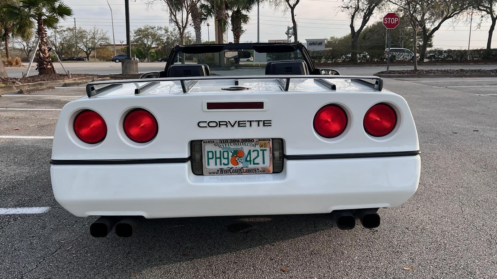 1989 Chevrolet Corvette 22