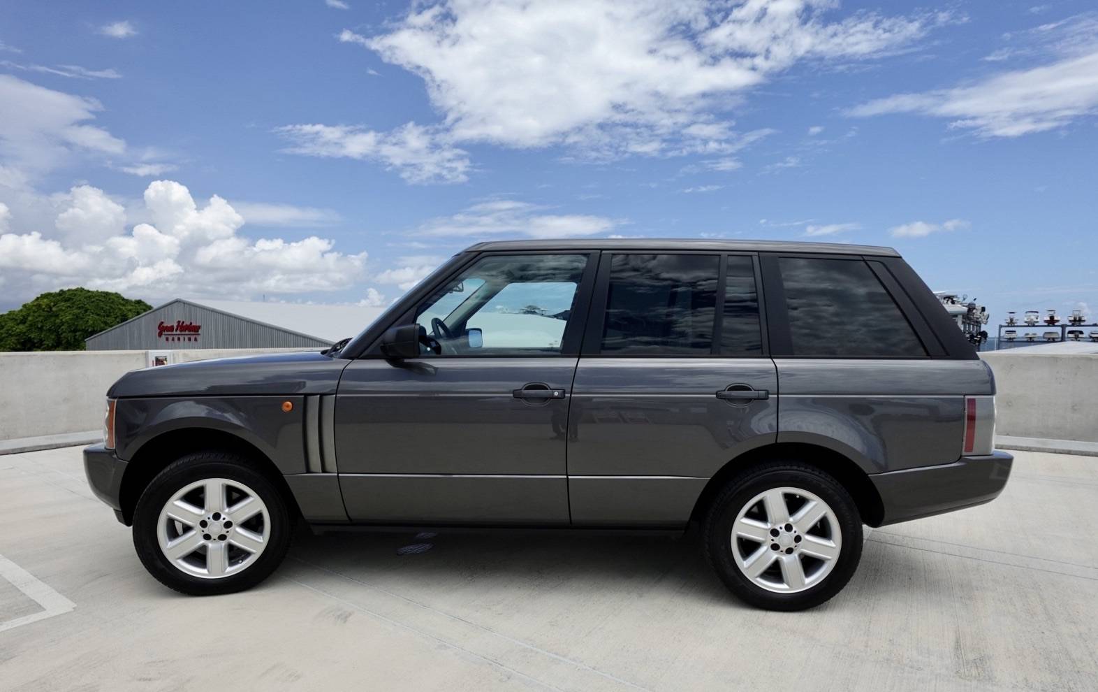 2005 Land Rover L322 29