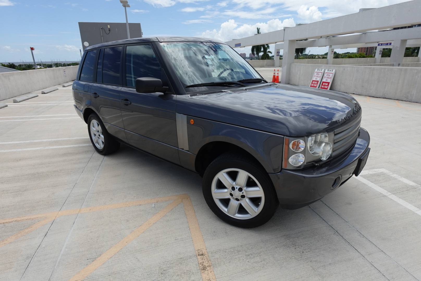 2005 Land Rover L322 37