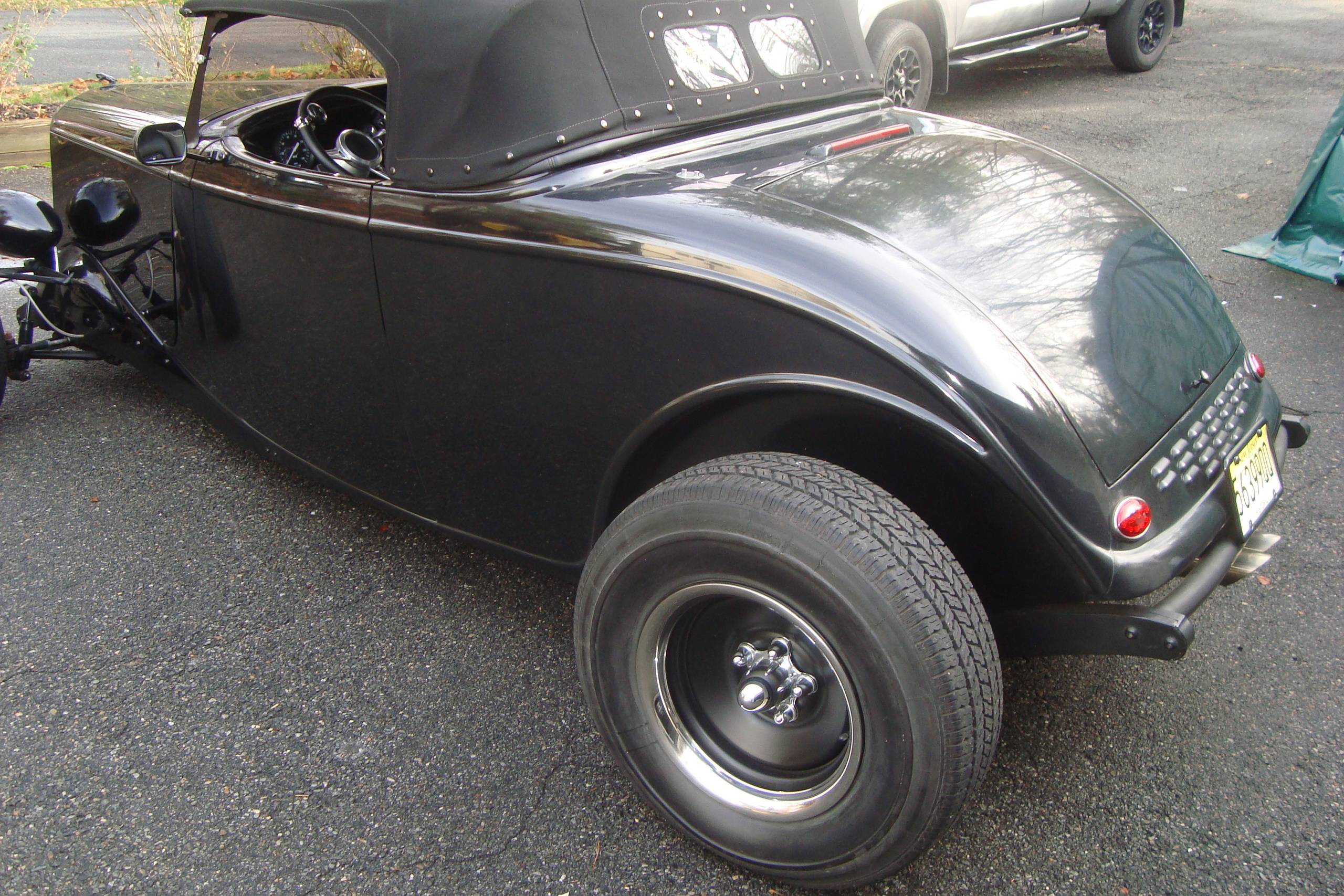 1933 Ford roadster 14