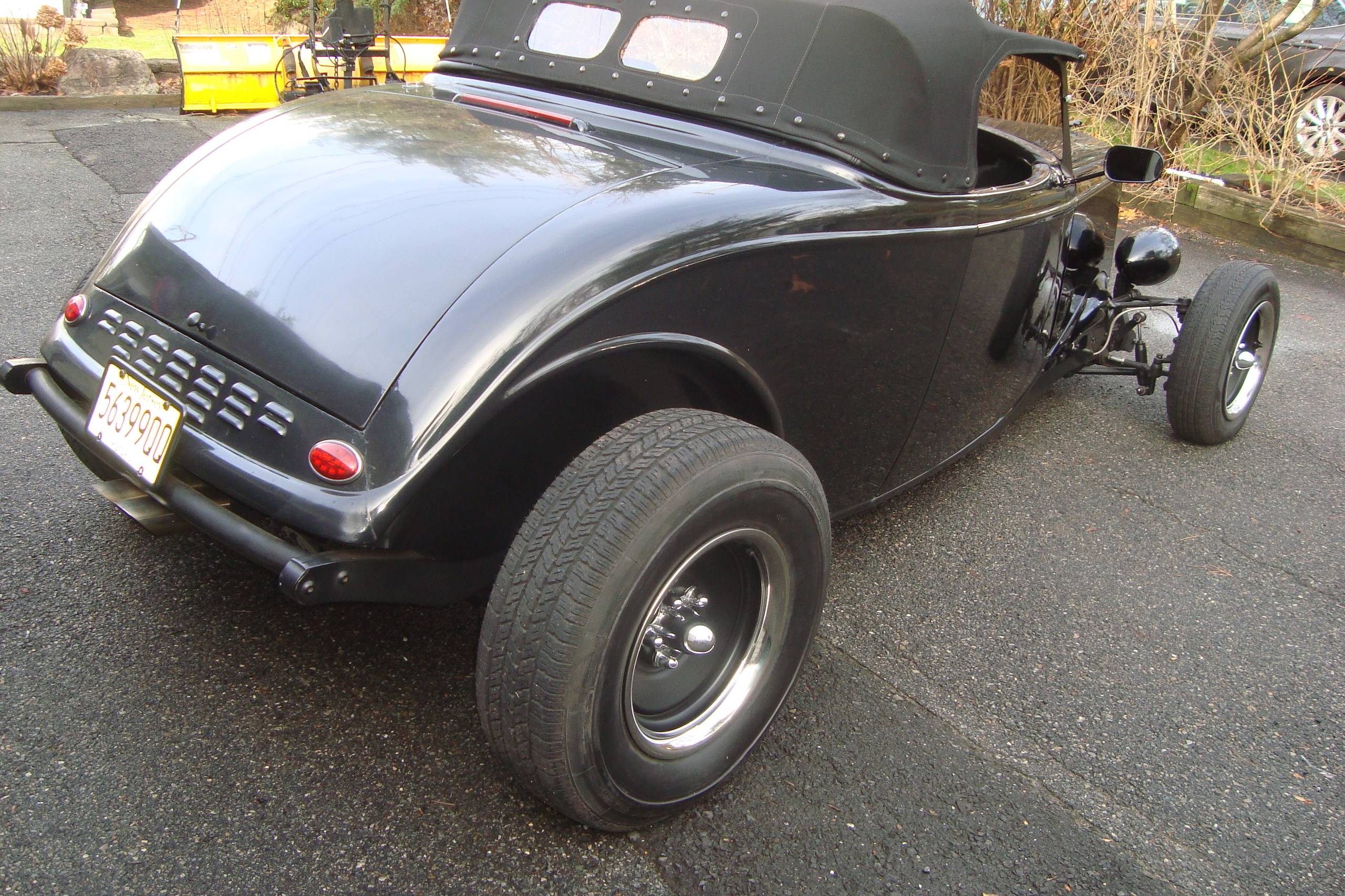 1933 Ford roadster 16