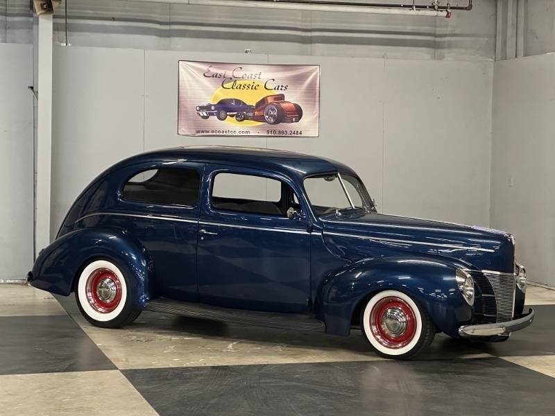 1940 Ford Tudor Deluxe 65
