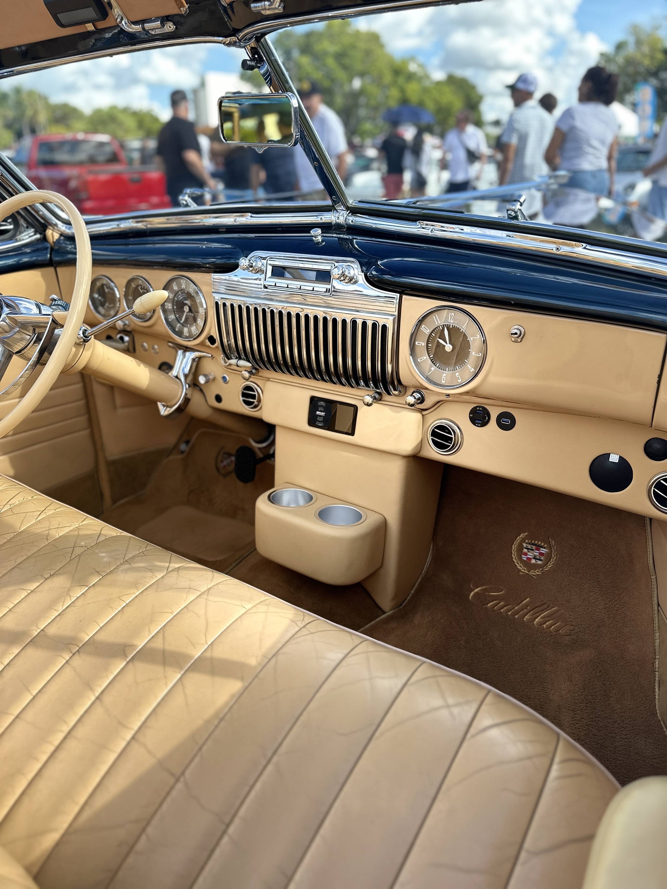 1947 Cadillac 62 Series 18