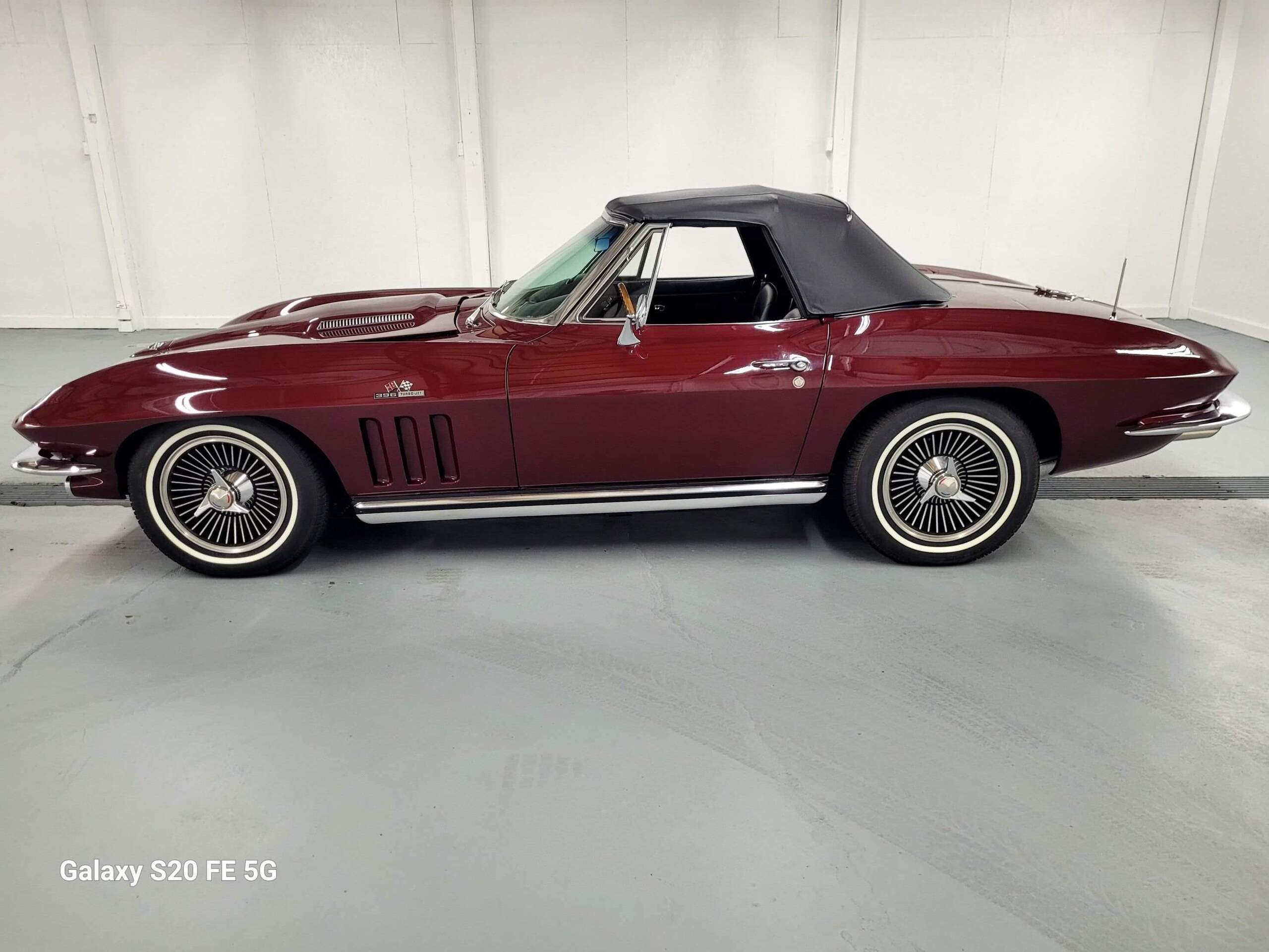 1965 Chevrolet Corvette 11