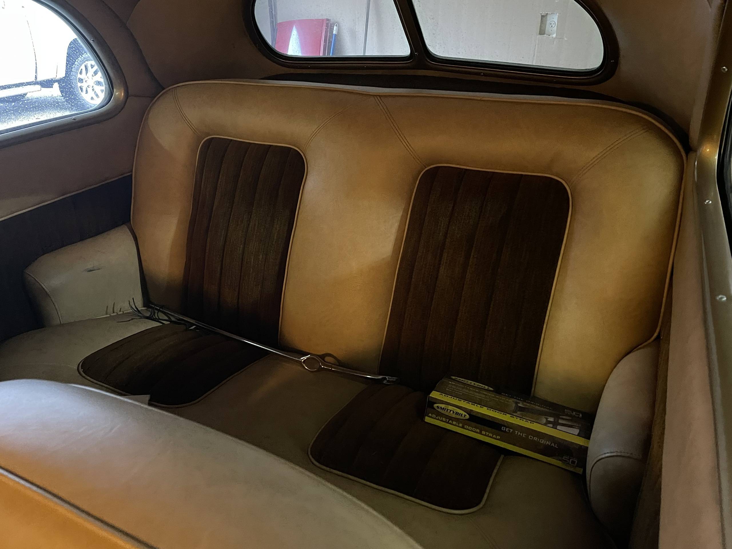 1937 85 2 Door 3
