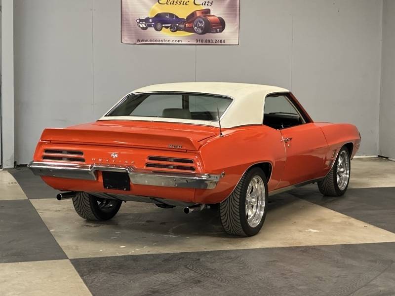 1969 Pontiac Firebird 81