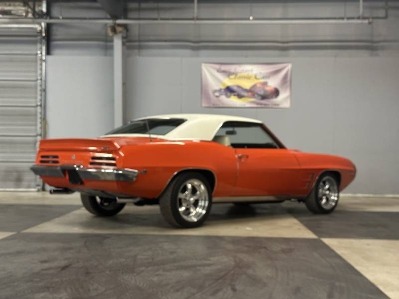 1969 Pontiac Firebird 82
