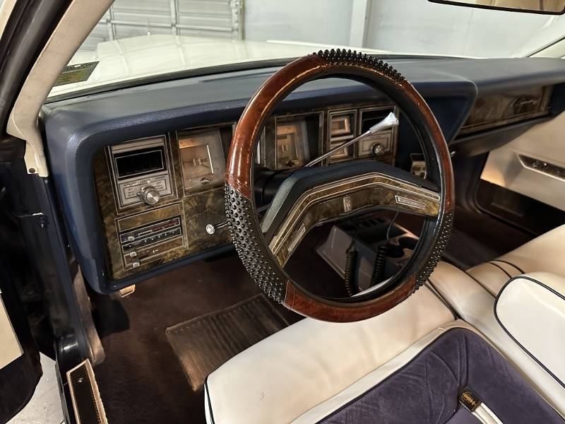 1979 Lincoln Continental 28